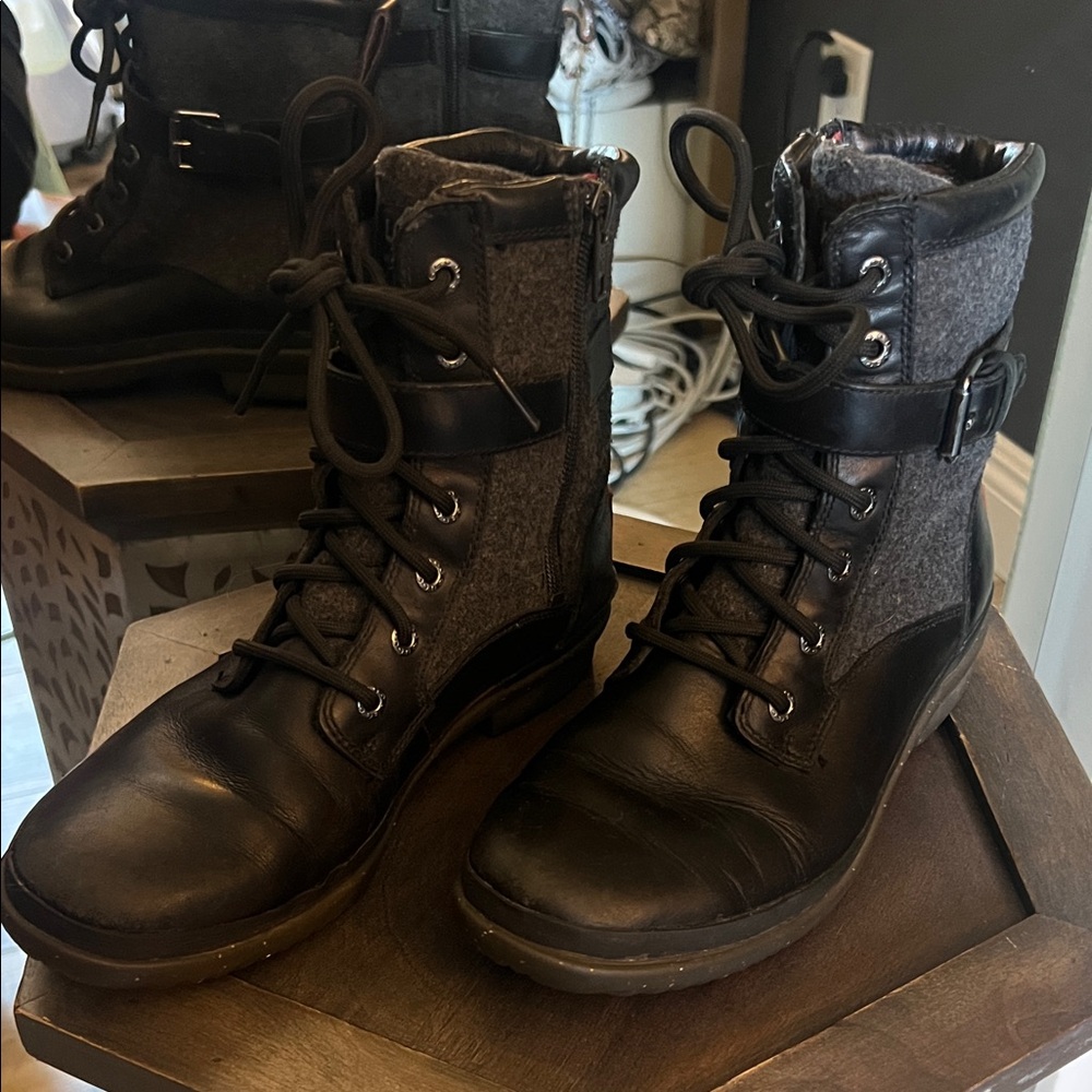UGG, size 6.5, Women's Black and Gray Lace-Up Kesey Boots - Picture 6 of 14